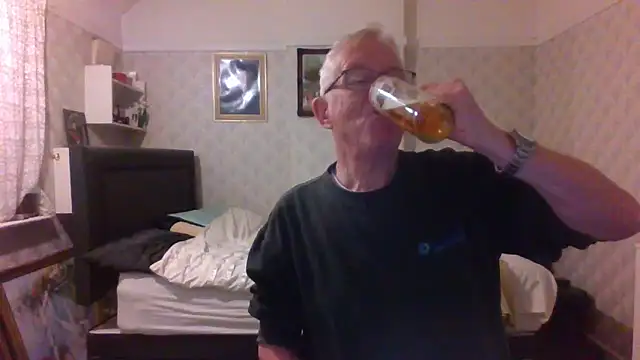 shaun63m online show from November 22, 2025, 1:37 am