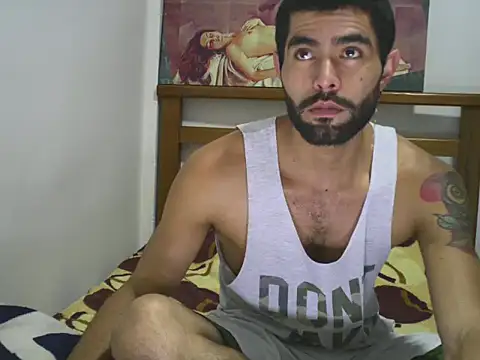 Snapshot of hideonbush051 chatting on November 6, 2025, 3:24 pm hideonbush051 online show from November 6, 2025, 3:24 pm