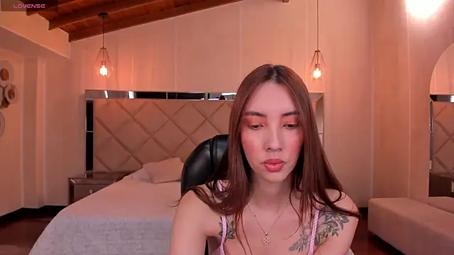 AnaisNin online show from November 30, 2025, 5:28 pm