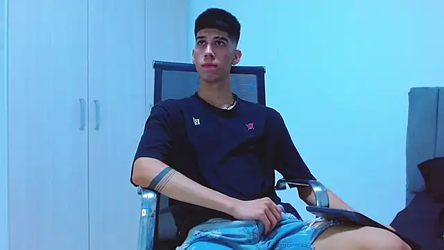 jhony-sex online show from November 8, 2025, 12:16 pm