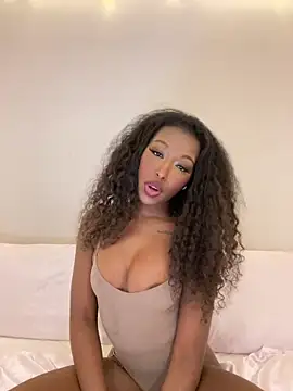 princesslola666 online show from January 12, 2025, 3:07 am