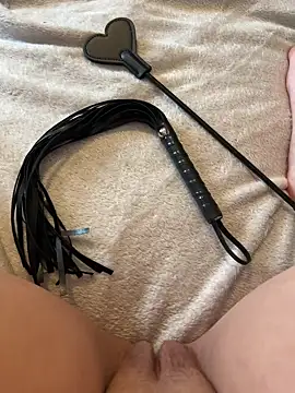 Leanaa Jolly online show from February 12, 2025, 3:27 pm