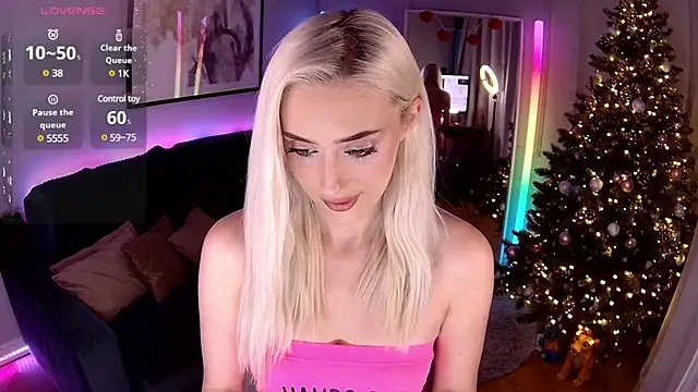 LoryWood online show from January 5, 2025, 3:02 pm