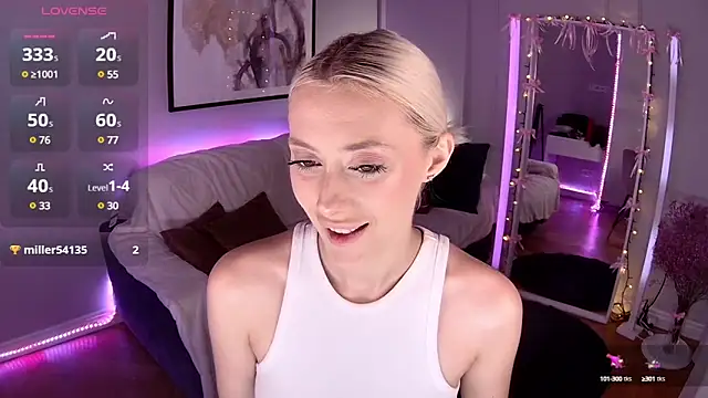 LoryWood online show from January 30, 2025, 3:29 pm