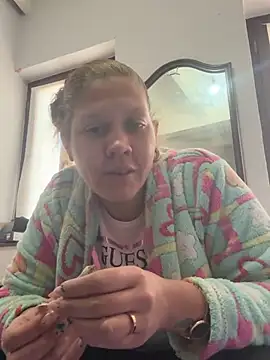 Snapshot of andreinitahg chatting on January 17, 2025, 11:17 am andreinitahg online show from January 17, 2025, 11:17 am