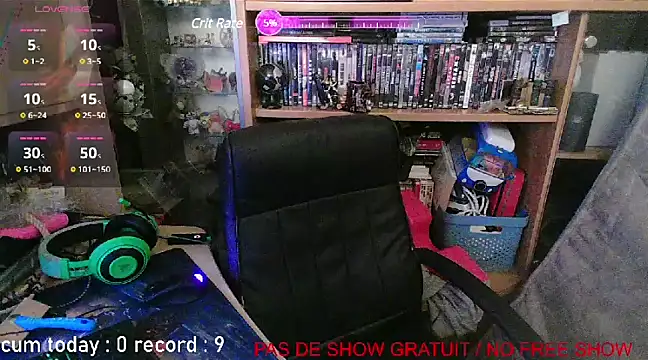 nicolasdumand21 online show from February 9, 2025, 8:45 pm