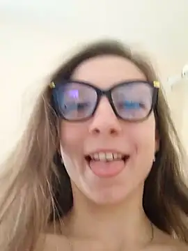 Milky flexy cat online show from February 25, 2025, 3:05 pm