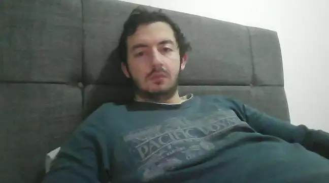 laynufff online show from February 7, 2025, 6:24 am