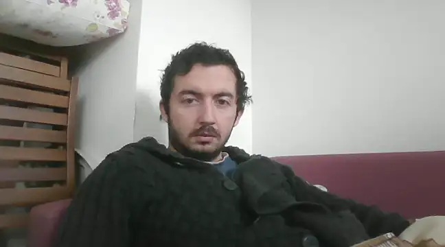 laynufff online show from February 7, 2025, 10:50 am