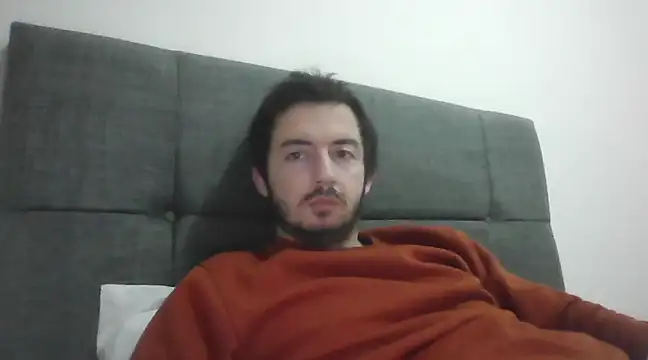 laynufff online show from February 10, 2025, 6:09 am