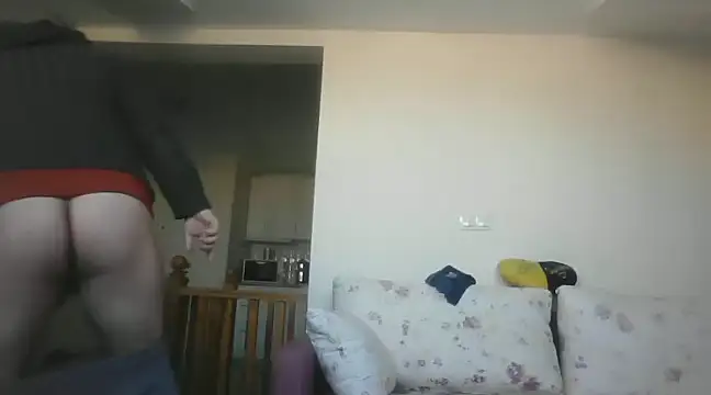 laynufff online show from February 13, 2025, 7:13 am