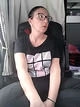 cuplubijoanna online show from March 27, 2026, 10:59 am