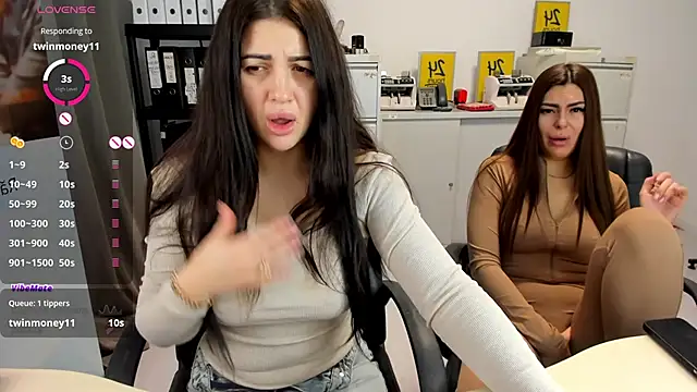 TiffanySweet online show from December 31, 2024, 8:15 am