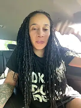 Shuggabutt online show from April 4, 2026, 6:16 pm