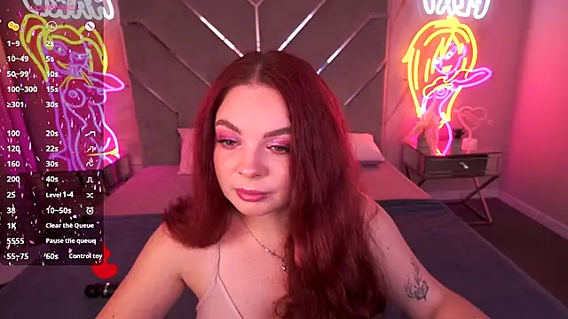 Snapshot of CarolinaDia chatting on November 20, 2025, 8:41 pm CarolinaDia online show from November 20, 2025, 8:41 pm