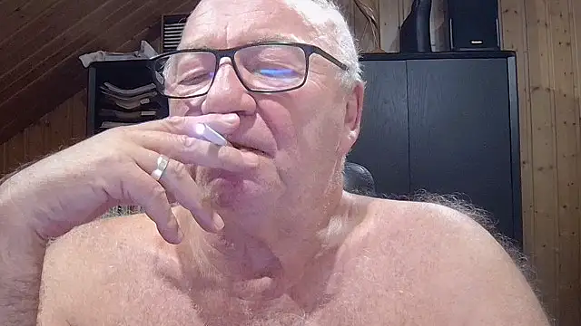 biggandybig online show from November 15, 2025, 12:08 am