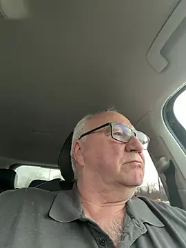 Snapshot of biggandybig chatting on January 17, 2026, 12:54 pm biggandybig online show from January 17, 2026, 12:54 pm