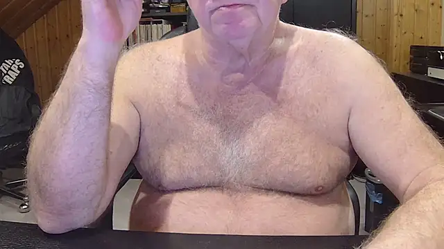 Snapshot of biggandybig chatting on February 20, 2026, 8:53 pm biggandybig online show from February 20, 2026, 8:53 pm