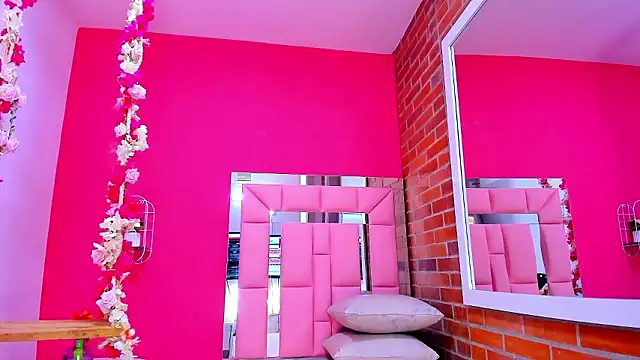 Snapshot of malu_horny_69 chatting on December 1, 2024, 4:29 pm malu horny 69 online show from December 1, 2024, 4:29 pm