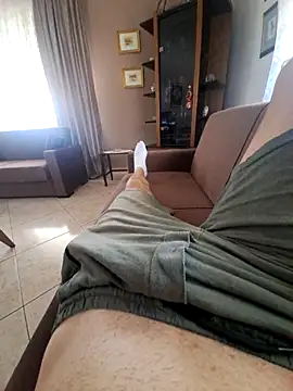 Snapshot of Giannis1990_ chatting on September 21, 2025, 11:34 am Giannis1990 online show from September 21, 2025, 11:34 am