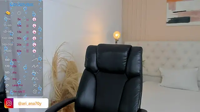 LOISE-XX online show from March 27, 2026, 6:19 am