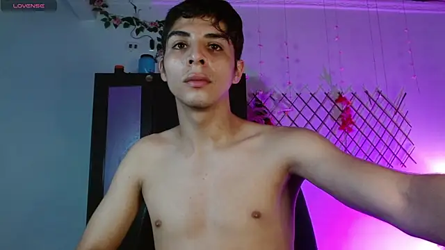 justin alexxx online show from December 4, 2024, 6:50 pm