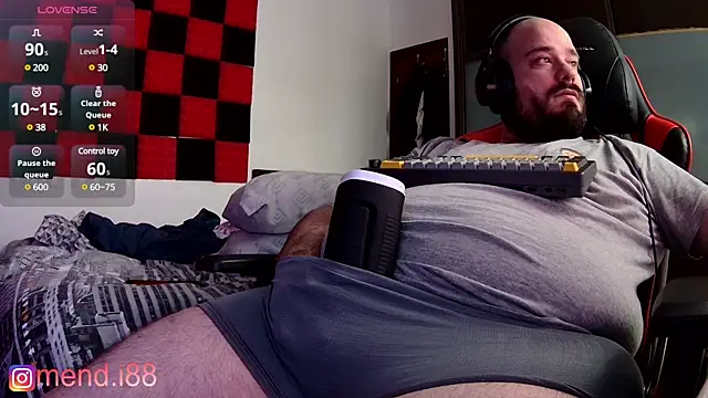 menditeta1 online show from February 18, 2025, 12:39 pm