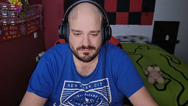 menditeta1 online show from April 14, 2026, 9:54 pm