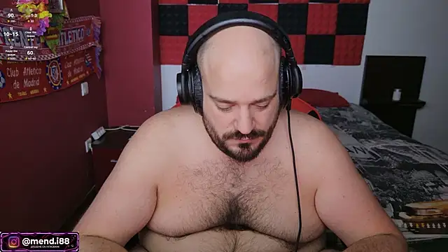 menditeta1 online show from April 17, 2026, 9:40 pm