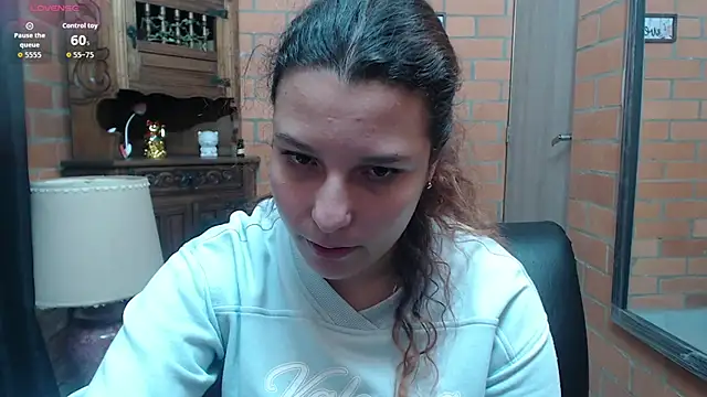 Snapshot of alexia_87 chatting on February 3, 2026, 3:59 am alexia 87 online show from February 3, 2026, 3:59 am