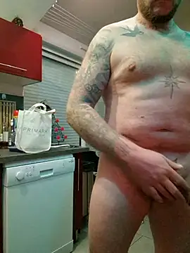 RomWoolf online show from March 5, 2025, 11:38 pm