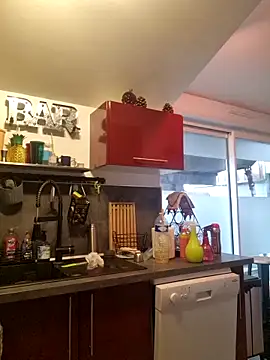 RomWoolf online show from April 2, 2026, 4:15 pm