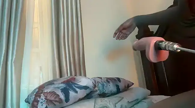 SexyAudreyFuck online show from March 9, 2025, 9:35 am