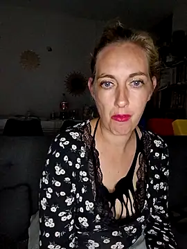 Snapshot of leplaisirdudesir chatting on November 13, 2025, 9:14 pm leplaisirdudesir online show from November 13, 2025, 9:14 pm