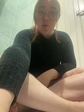 conniejames m online show from March 18, 2025, 3:53 am