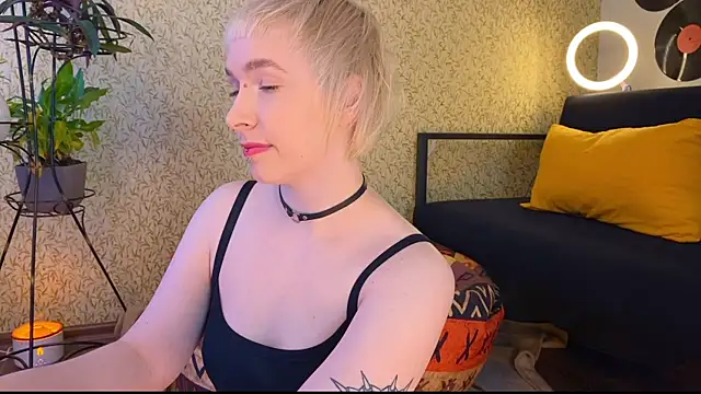 EmmyAmbros online show from February 28, 2025, 5:48 am