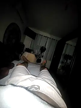 Snapshot of GoianoXD chatting on February 5, 2026, 4:06 am GoianoXD online show from February 5, 2026, 4:06 am