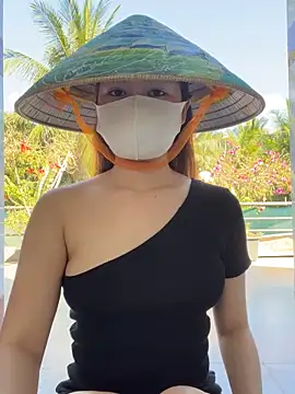 BabyThree  online show from March 22, 2026, 8:40 am