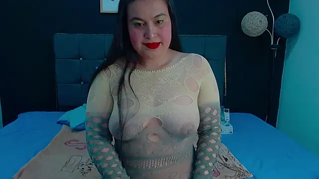 Snapshot of mia_xx1 chatting on October 6, 2025, 12:41 am mia xx1 online show from October 6, 2025, 12:41 am