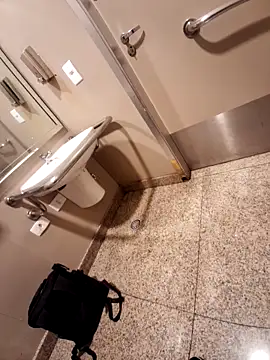 gressw22 online show from April 17, 2026, 1:14 pm