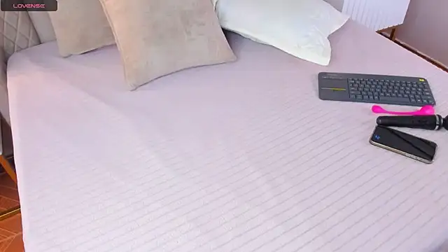 aria greco online show from January 10, 2025, 3:07 am