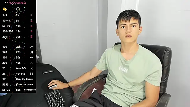 Jacobb Lee online show from February 25, 2025, 9:02 pm