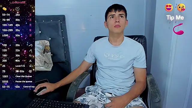 Jacobb Lee online show from November 18, 2025, 8:02 pm