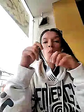 rebekka simpson online show from February 1, 2025, 7:02 pm