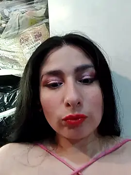 Snapshot of Bigyummmzul chatting on January 18, 2026, 3:21 am Bigyummmzul online show from January 18, 2026, 3:21 am