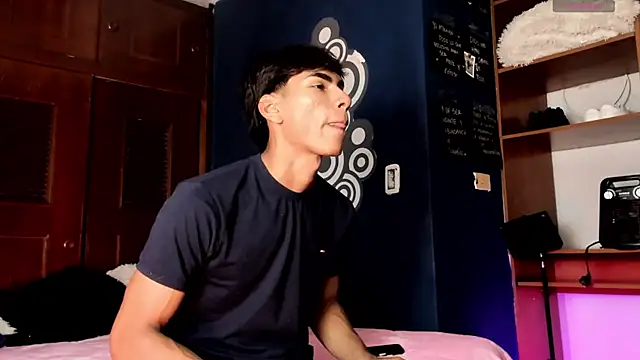 Teo skinny online show from March 16, 2026, 8:24 pm