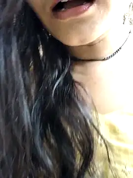 Hot-rubina online show from February 18, 2025, 3:53 am