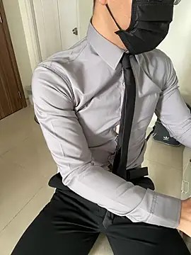 harrylouis1357 online show from January 5, 2025, 5:51 am