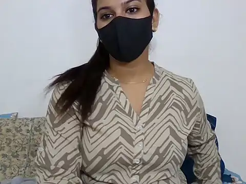 sparkling queen online show from December 10, 2024, 4:38 pm