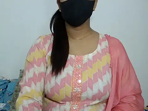 sparkling queen online show from December 13, 2024, 4:16 pm